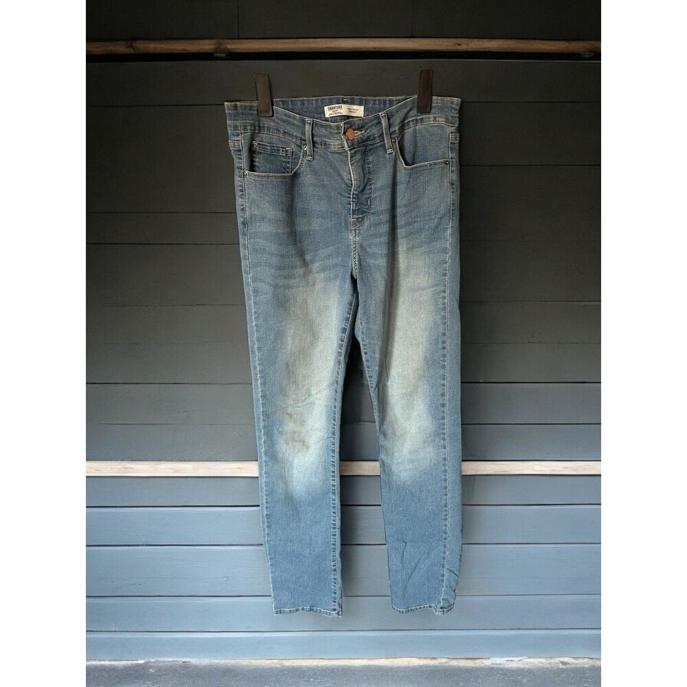 Levi‎ Strauss Women's Misses 8 Long Totally Shaping Straight Jeans